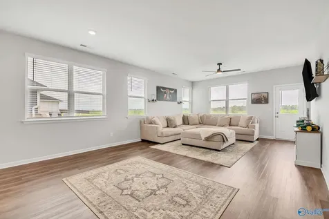 12567 Buck Road Athens AL 35613