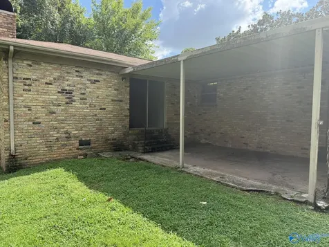 2522 Aspen Avenue NW Huntsville AL 35810