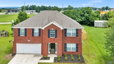 125 Ranier Street Meridianville AL 35761
