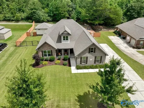 1111 Flatts Trace SW Cullman AL 35055