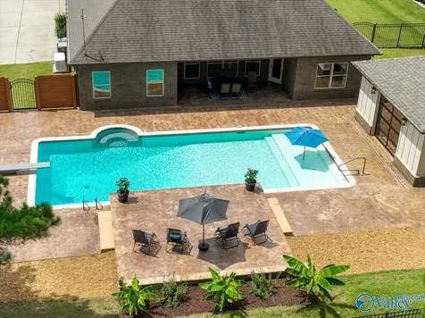 1111 Flatts Trace SW Cullman AL 35055