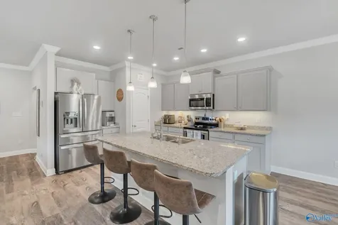 6500 Moon Crest Lane Huntsville AL 35806