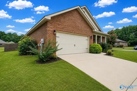 6500 Moon Crest Lane Huntsville AL 35806