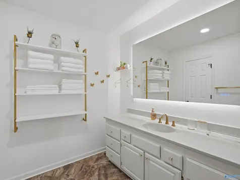 19505 Riverside Street Athens AL 35611