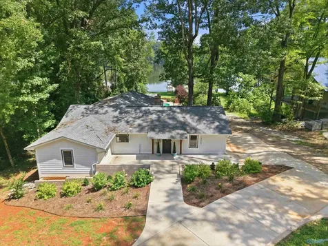 19505 Riverside Street Athens AL 35611