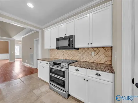 8 Crimson Cloud Boulevard SW Huntsville AL 35824