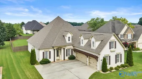 8 Crimson Cloud Boulevard SW Huntsville AL 35824