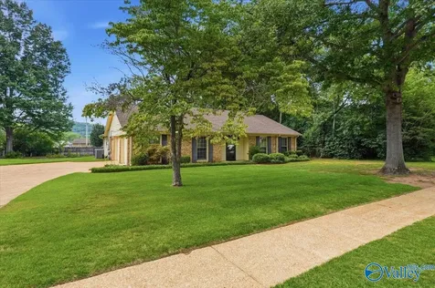 14002 Siniard Circle Huntsville AL 35803