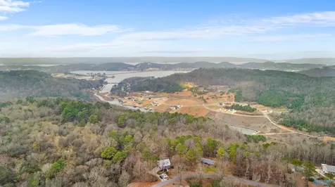 5615 Cherrywood Drive Guntersville AL 35976