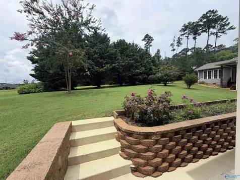 1727 Convict Camp Road Guntersville AL 35976