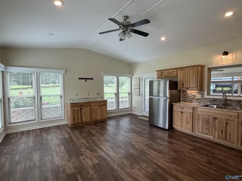 1727 Convict Camp Road Guntersville AL 35976