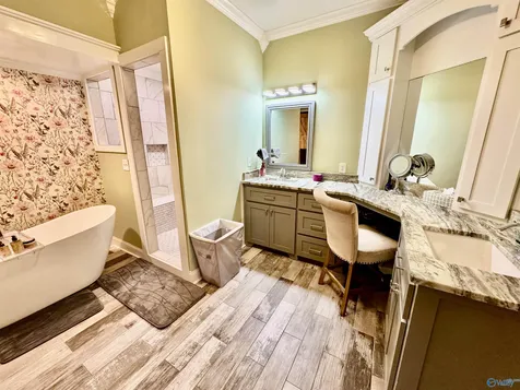 3519 Colonial Drive Guntersville AL 35976