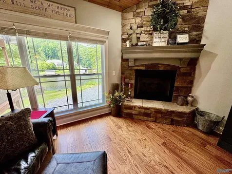 3519 Colonial Drive Guntersville AL 35976