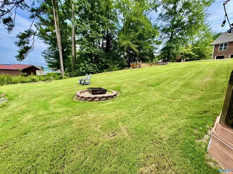 3519 Colonial Drive Guntersville AL 35976