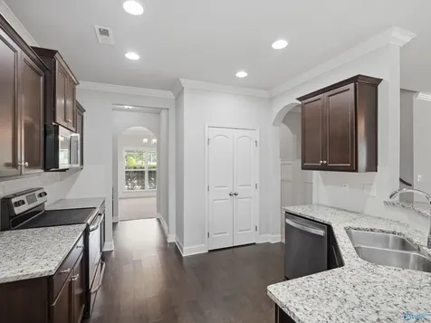 8 Leyland Drive SW Huntsville AL 35824