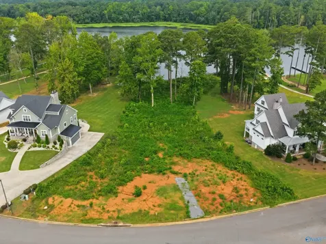 629 Goose Pond Island Drive Scottsboro AL 35769
