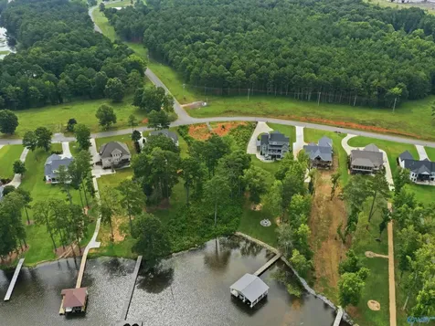 629 Goose Pond Island Drive Scottsboro AL 35769