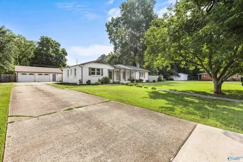 2902 Boswell Drive NW Huntsville AL 35811
