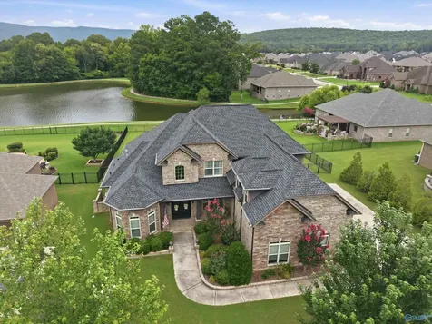 2017 Meadow Creek Circle SE Owens Cross Roads AL 35763