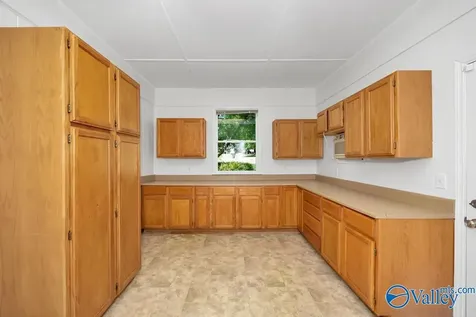 4902 Holmes Avenue Huntsville AL 35816