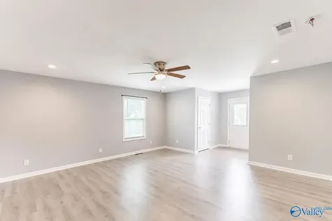 2438 Crestwood Drive SW Huntsville AL 35805