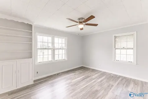 2438 Crestwood Drive SW Huntsville AL 35805