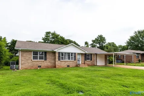 2438 Crestwood Drive SW Huntsville AL 35805