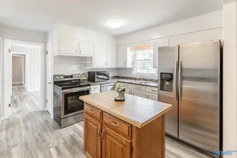 2438 Crestwood Drive SW Huntsville AL 35805