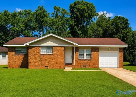 5028 Paden Drive NW Huntsville AL 35810
