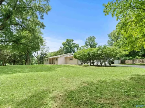460 John Hunter Highway Elora TN 37328
