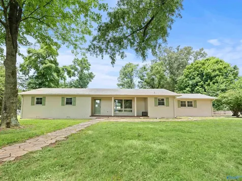 460 John Hunter Highway Elora TN 37328