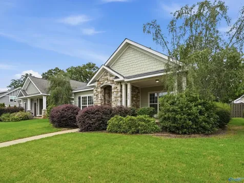 6439 Lincoln Park Place Huntsville AL 35806