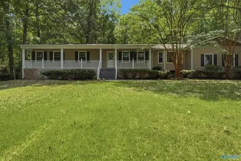 205 Eastwood Drive Owens Cross Roads AL 35763