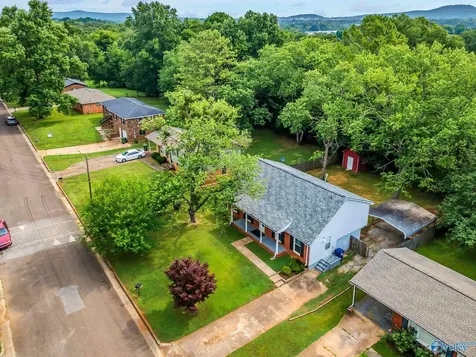 2616 Thornhill Road NW Huntsville AL 35810