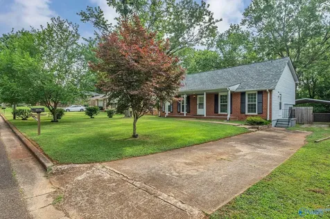 2616 Thornhill Road NW Huntsville AL 35810