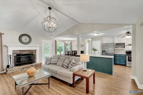 107 Cerrydowns Court Meridianville AL 35759