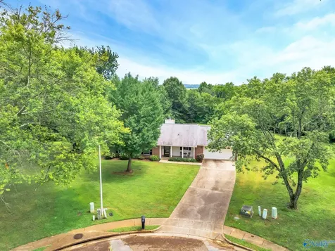 107 Cerrydowns Court Meridianville AL 35759