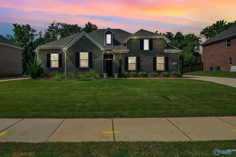 309 Creek Grove Avenue New Market AL 35761