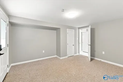 11028 Crestfield Drive SE Huntsville AL 35803