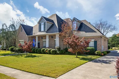 3202 Wellstone Lane SE Owens Cross Roads AL 35763