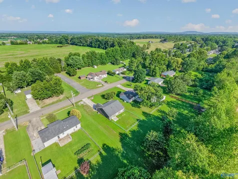138 Quiet Lane Hazel Green AL 35750