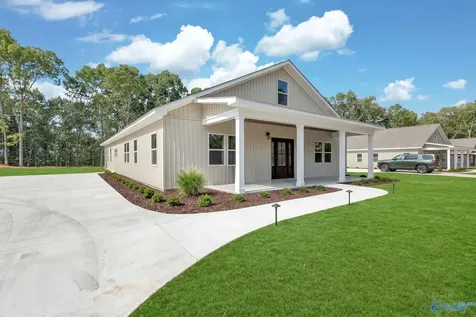 2070 Browns Valley Road Guntersville AL 35976
