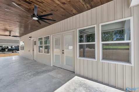 2070 Browns Valley Road Guntersville AL 35976