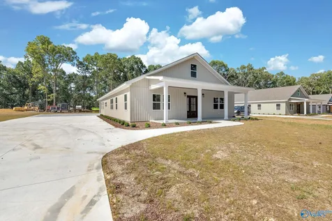 2070 Browns Valley Road Guntersville AL 35976
