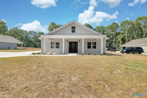 2070 Browns Valley Road Guntersville AL 35976