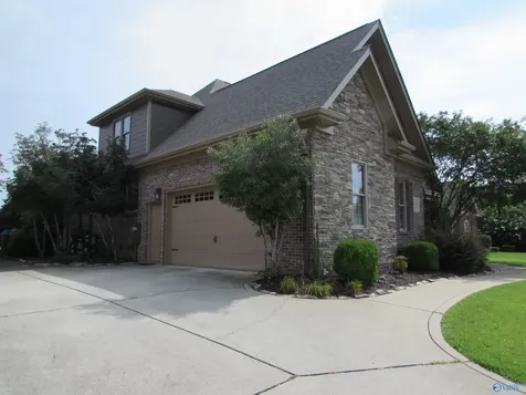 7563 Crestridge Drive Owens Cross Roads AL 35763