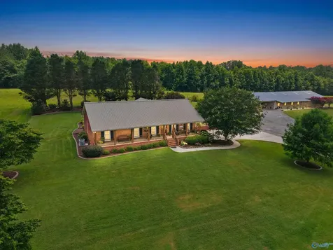 311 Dodd Road Guntersville AL 35976