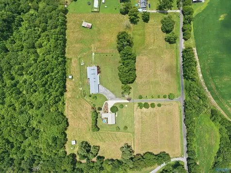 311 Dodd Road Guntersville AL 35976
