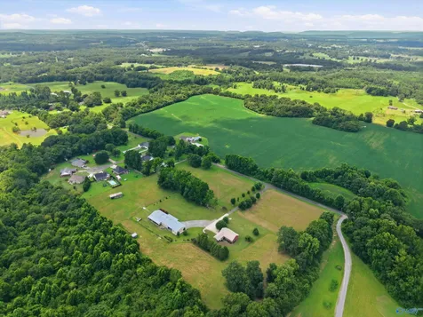 311 Dodd Road Guntersville AL 35976
