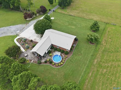 311 Dodd Road Guntersville AL 35976